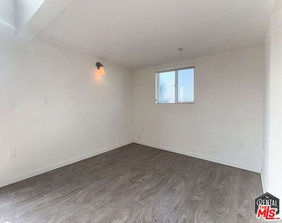 4980 S Centinela Avenue - Photo 2
