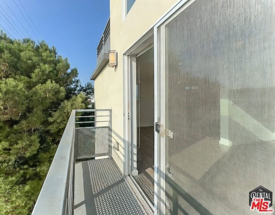 4980 S Centinela Avenue - Photo 21