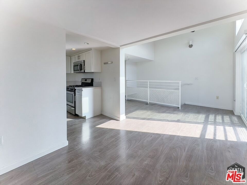 4980 S Centinela Avenue - Photo 3