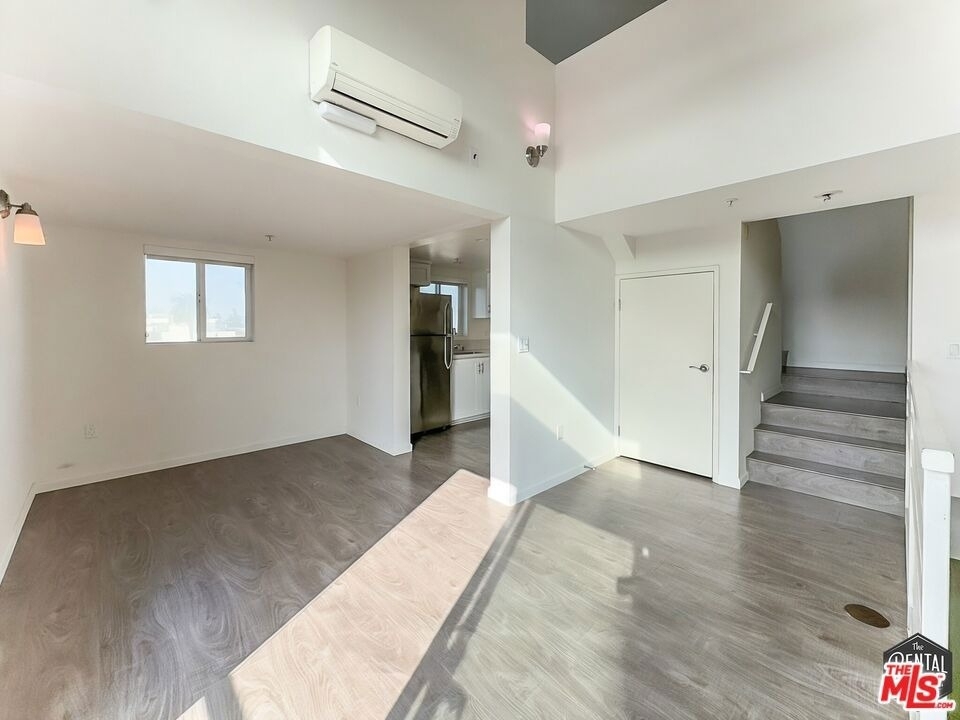 4980 S Centinela Avenue - Photo 1