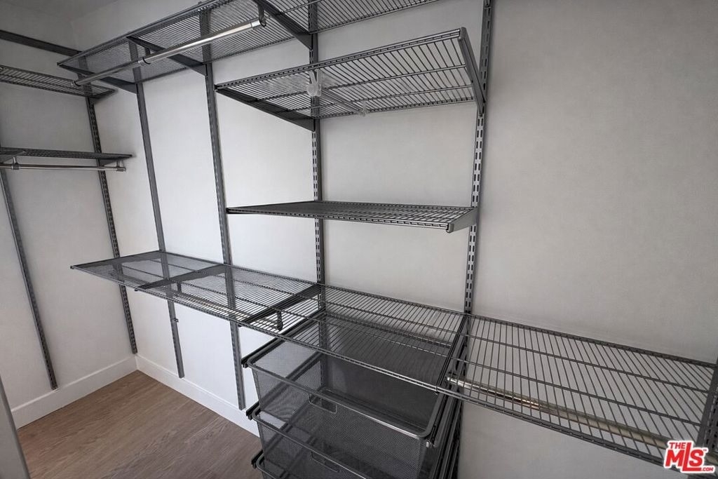 1433 Euclid Street - Photo 2