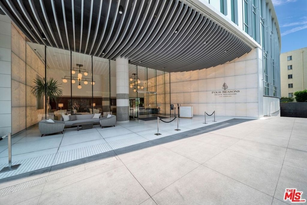 9000 W 3rd Street - Photo 15