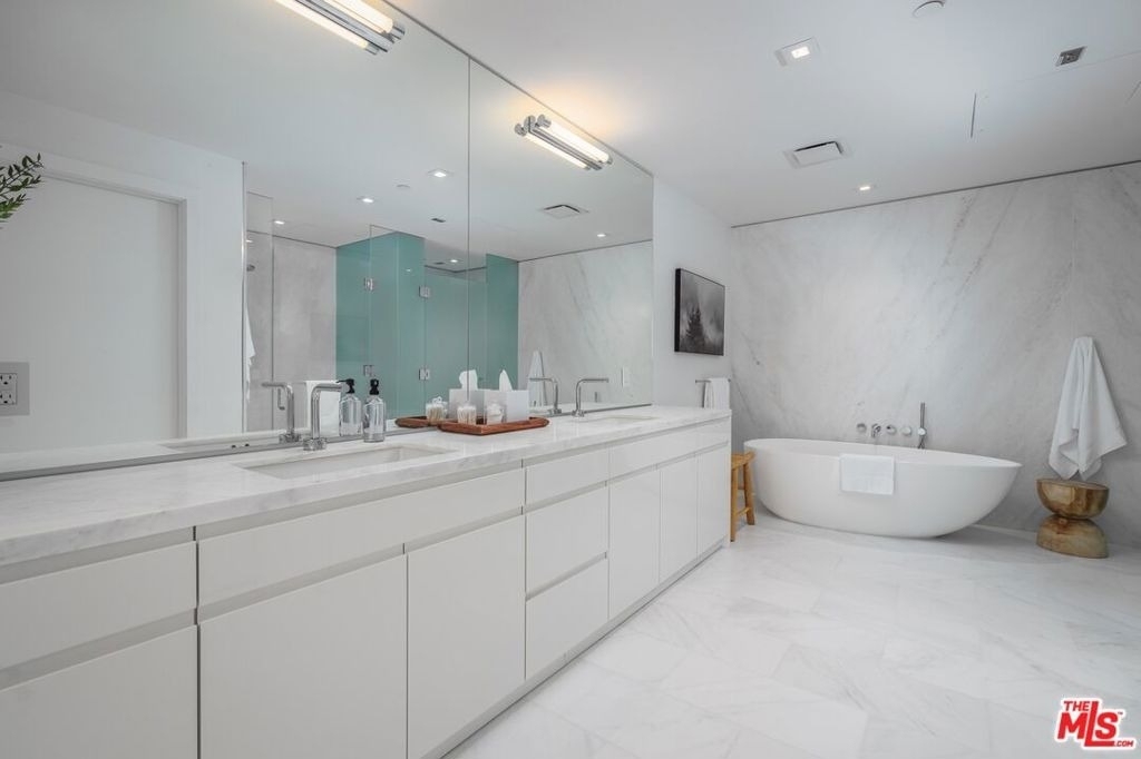 9000 W 3rd Street - Photo 8