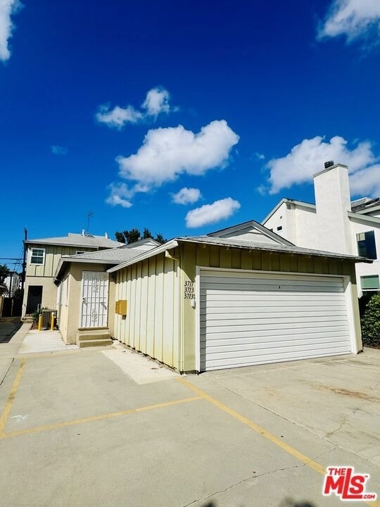 3713 1/2 Selby Avenue - Photo 1