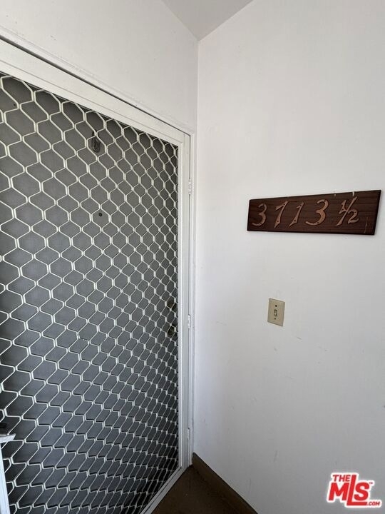 3713 1/2 Selby Avenue - Photo 2