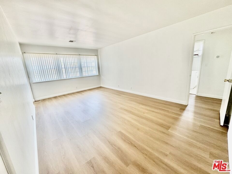 3713 1/2 Selby Avenue - Photo 3