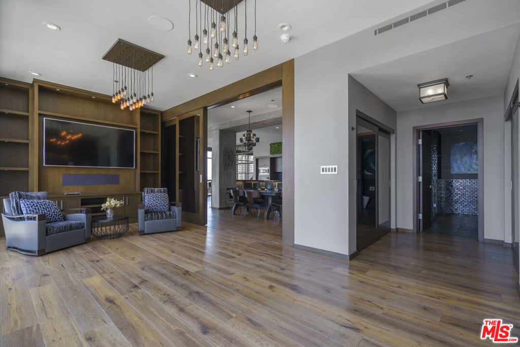 1100 S Hope Street - Photo 17