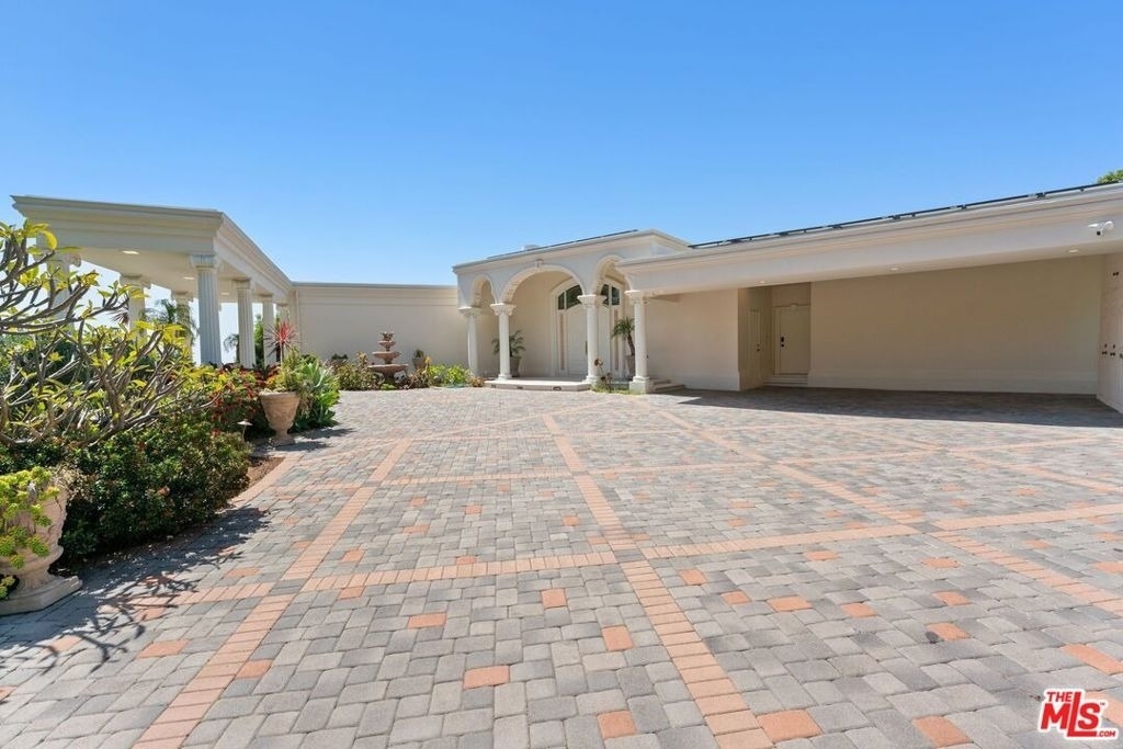 1725 Loma Vista Drive - Photo 1