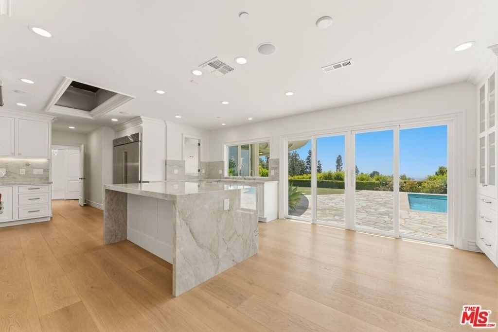 1725 Loma Vista Drive - Photo 7