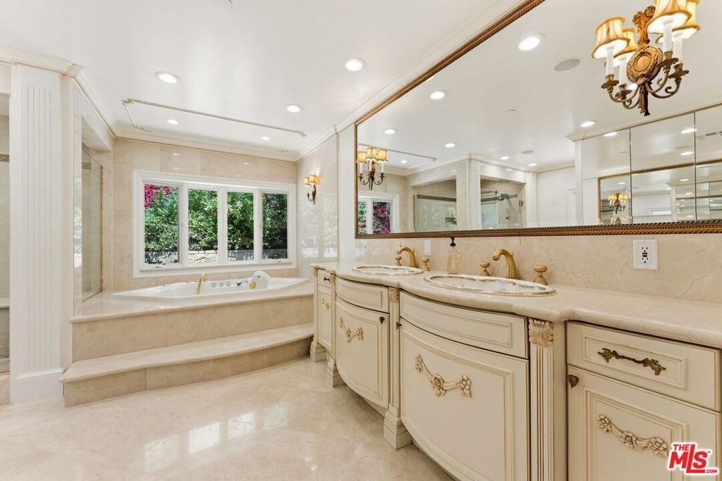 1725 Loma Vista Drive - Photo 15