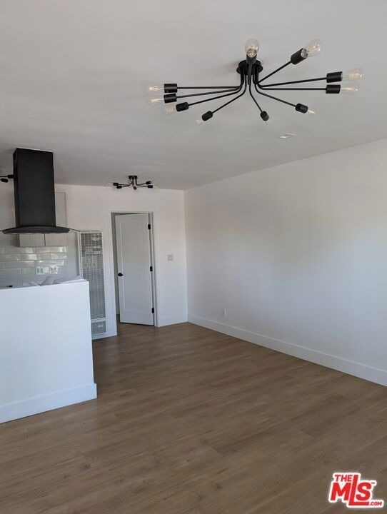 2626 Cloverfield Boulevard - Photo 0
