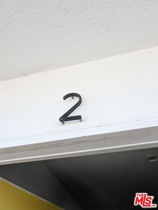 2626 Cloverfield Boulevard - Photo 9