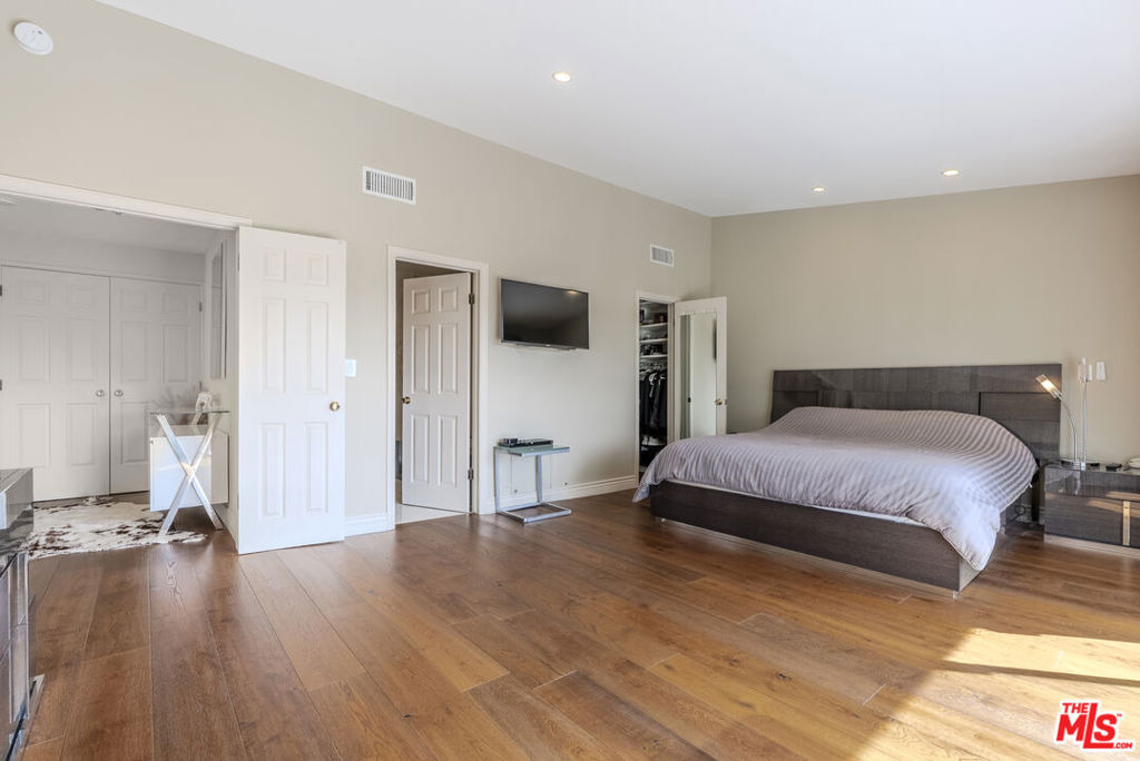 2637 Angelo Drive - Photo 32