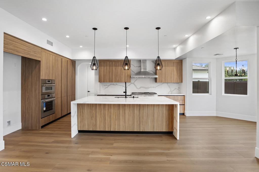 295 Toyon Court - Photo 13