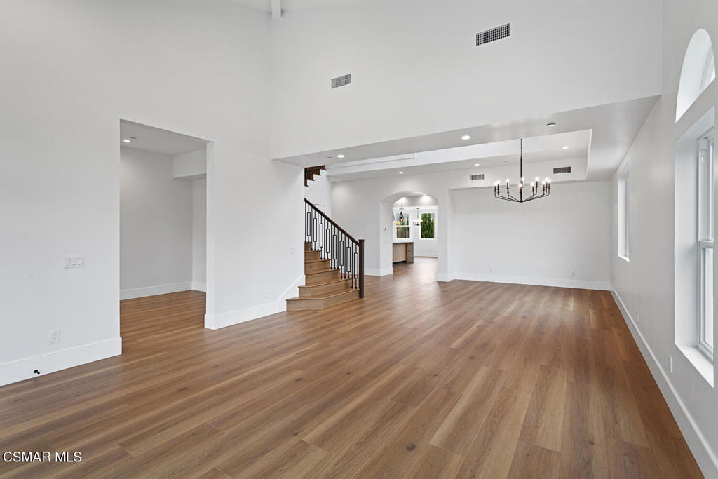 295 Toyon Court - Photo 3