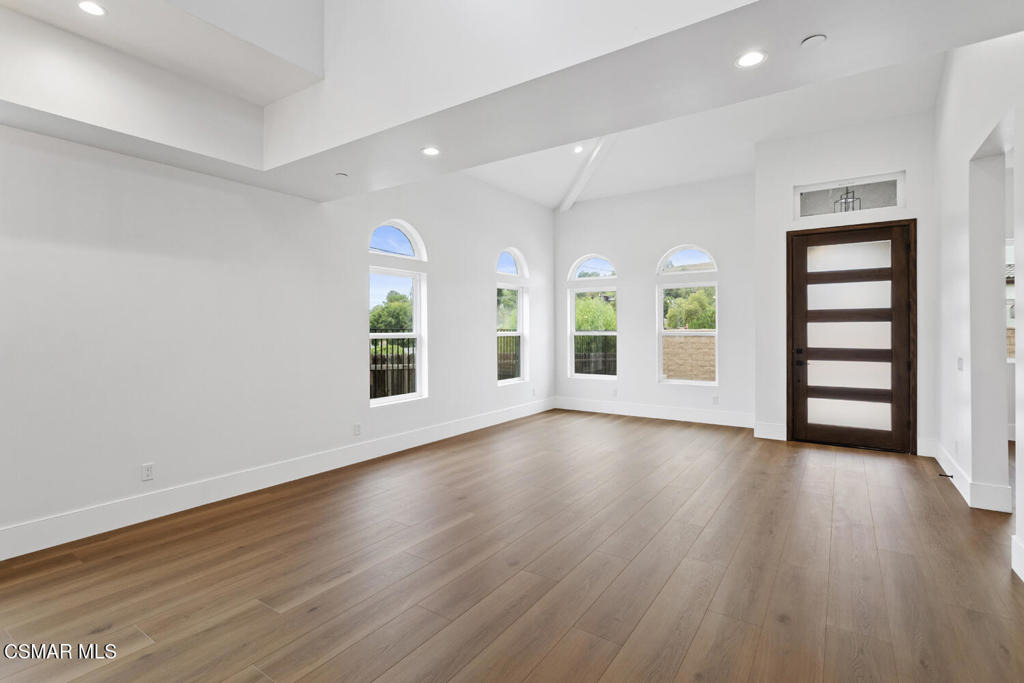 295 Toyon Court - Photo 7