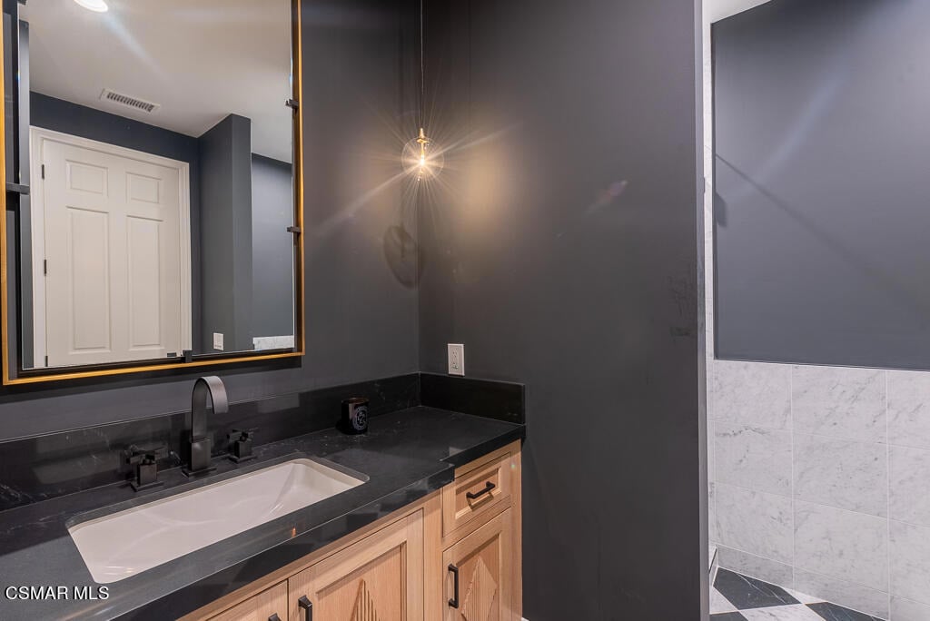 2390 Crombie Court - Photo 6
