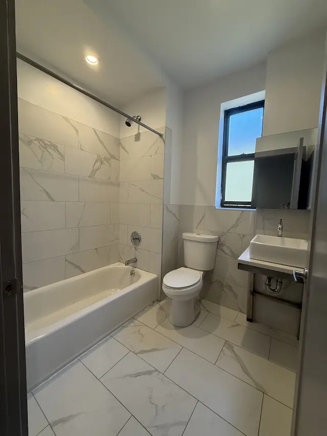 600 West 142nd Street - Photo 4