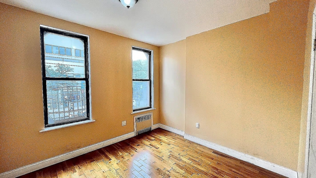 East 138th Street - Photo 0