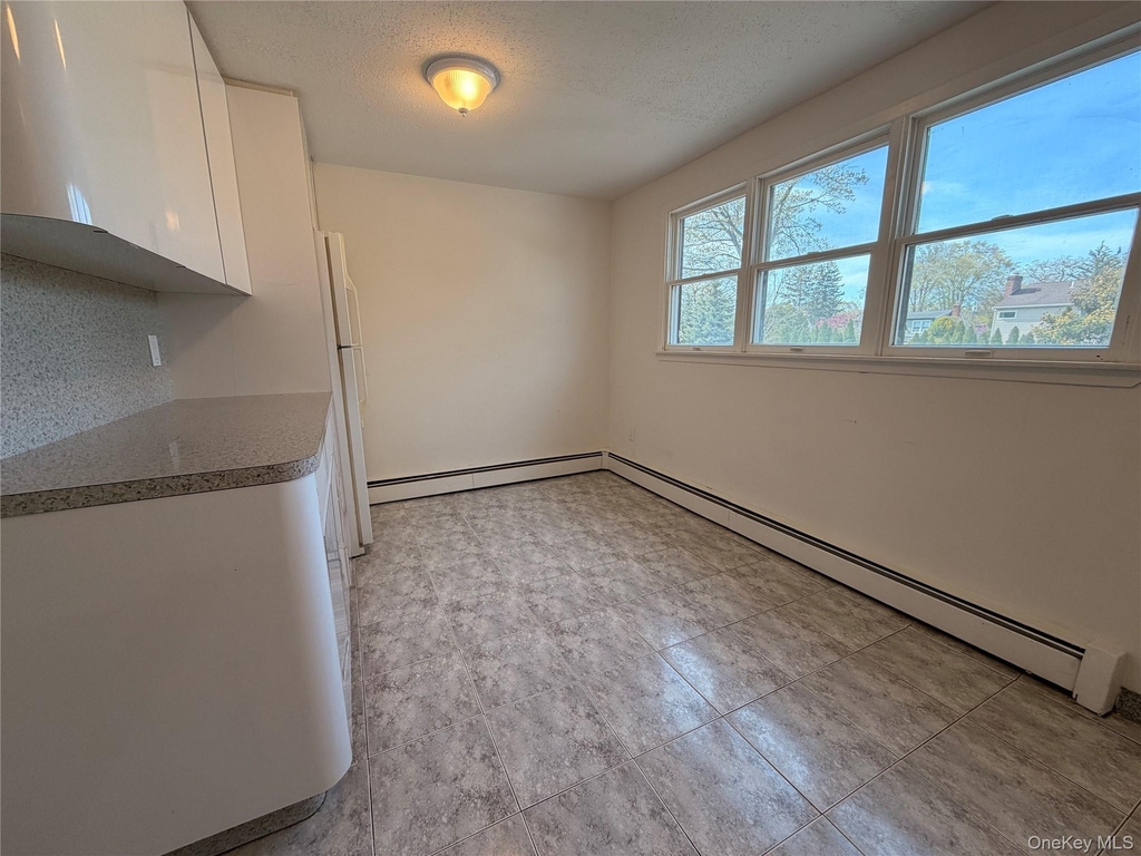 3535 Park Avenue - Photo 2