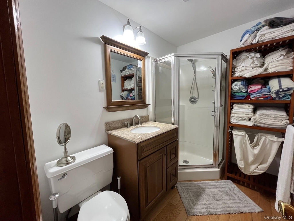 896 Evergreen - Photo 9