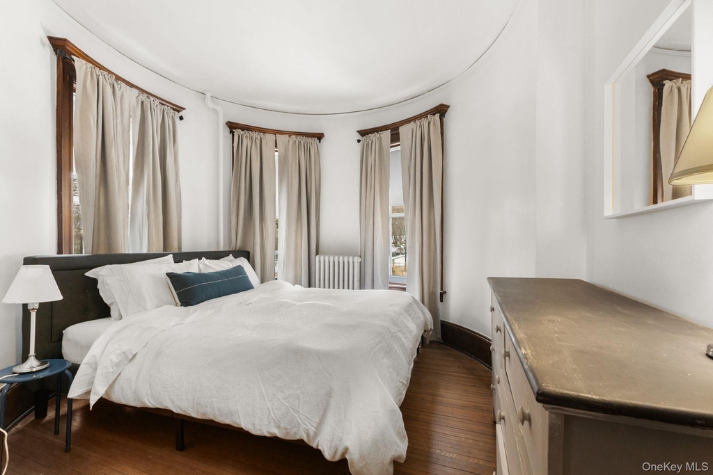 16 Bedford Road - Photo 4