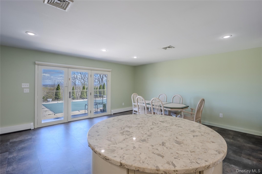 19-21 Lamela Drive - Photo 13