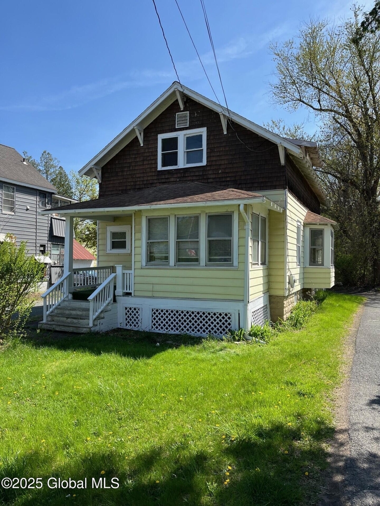 54 Main Avenue - Photo 0