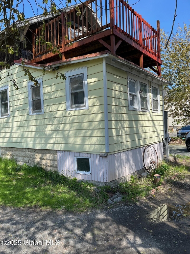 54 Main Avenue - Photo 2