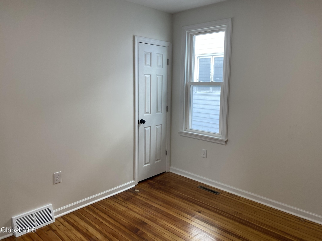 1755 Avenue B - Photo 18