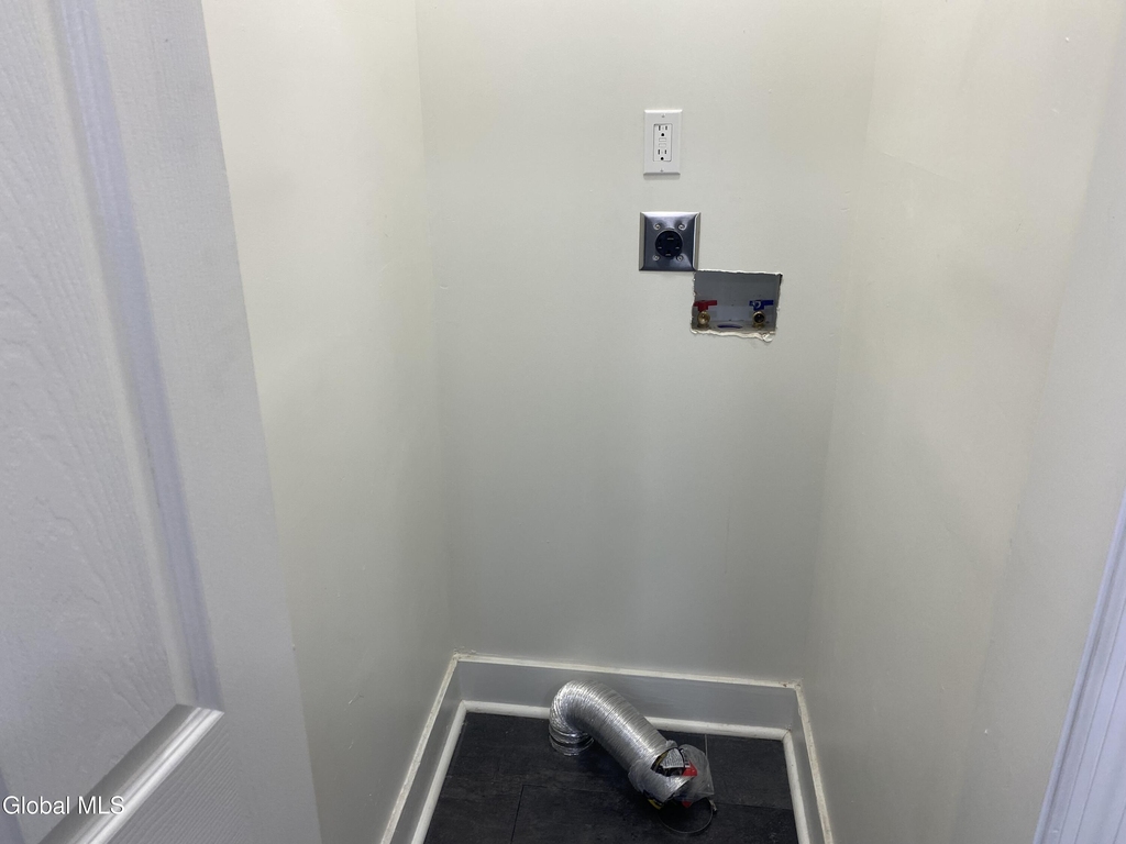 1755 Avenue B - Photo 19