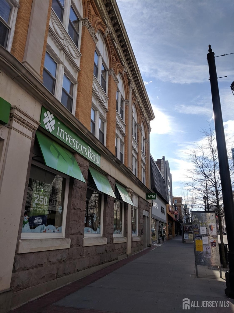 385 George Street - Photo 4