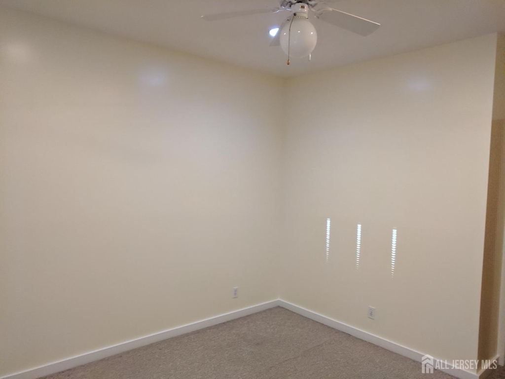 385 George Street - Photo 13