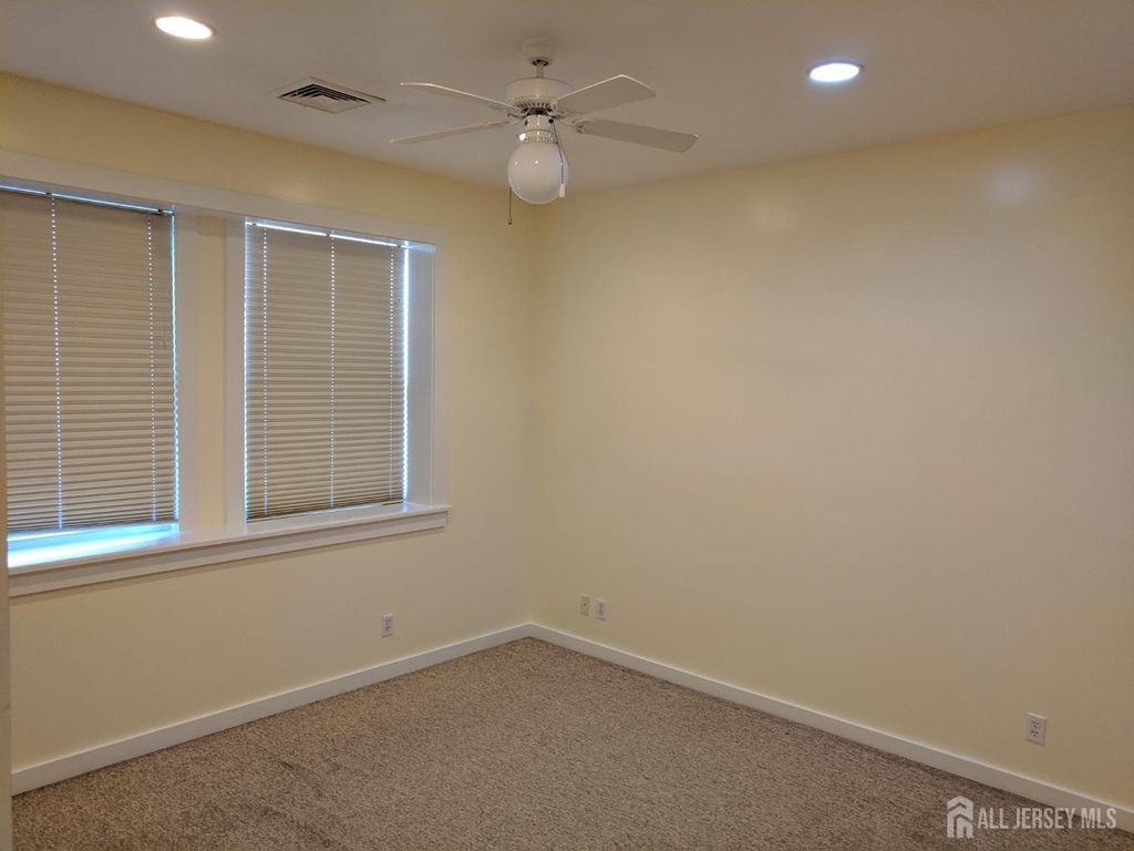 385 George Street - Photo 10