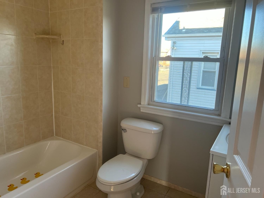 104 W. High Street - Photo 7