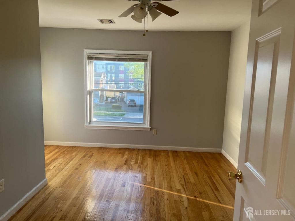 104 W. High Street - Photo 6