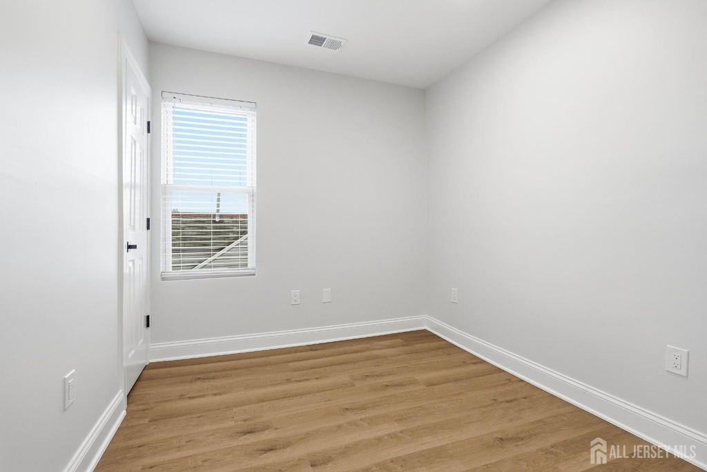 115 Remsen Avenue - Photo 32