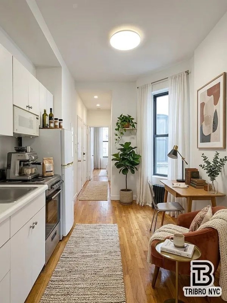 192 Bleecker Street - Photo 3