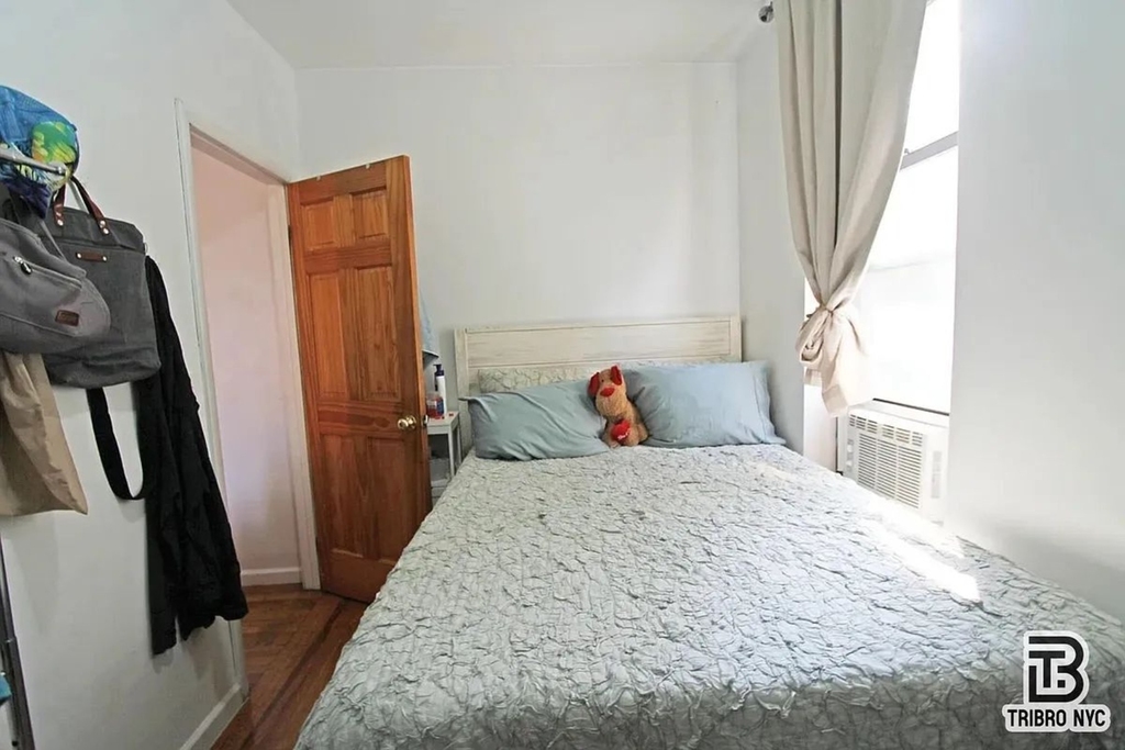 136 Edgecombe Avenue - Photo 8