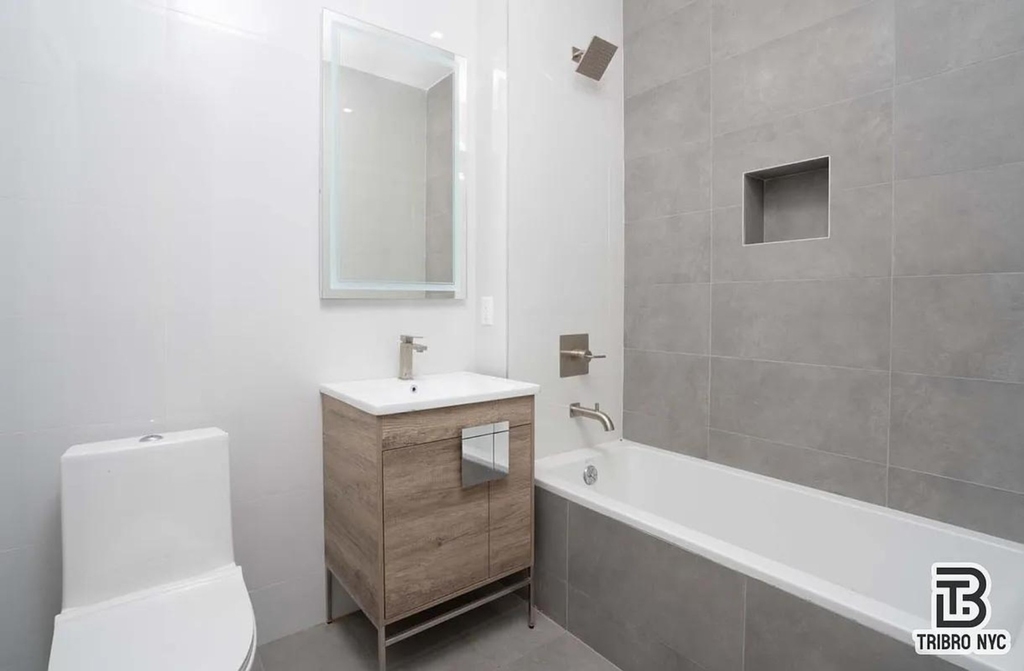 1495 Dekalb Avenue - Photo 5