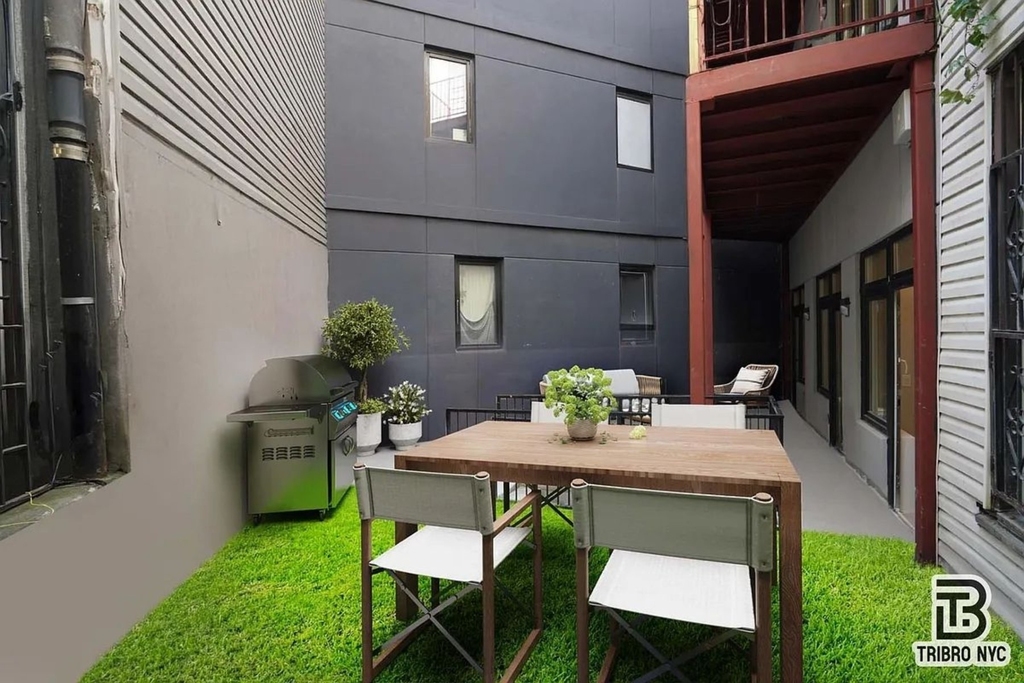 77 Suydam Street - Photo 0