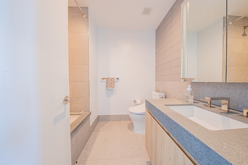24-16 Queens Plaza S - Photo 5