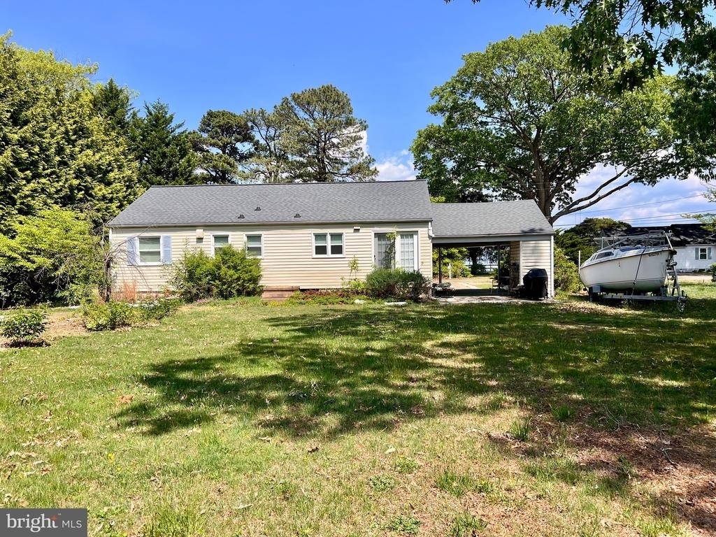 3214 Riverview Drive - Photo 1