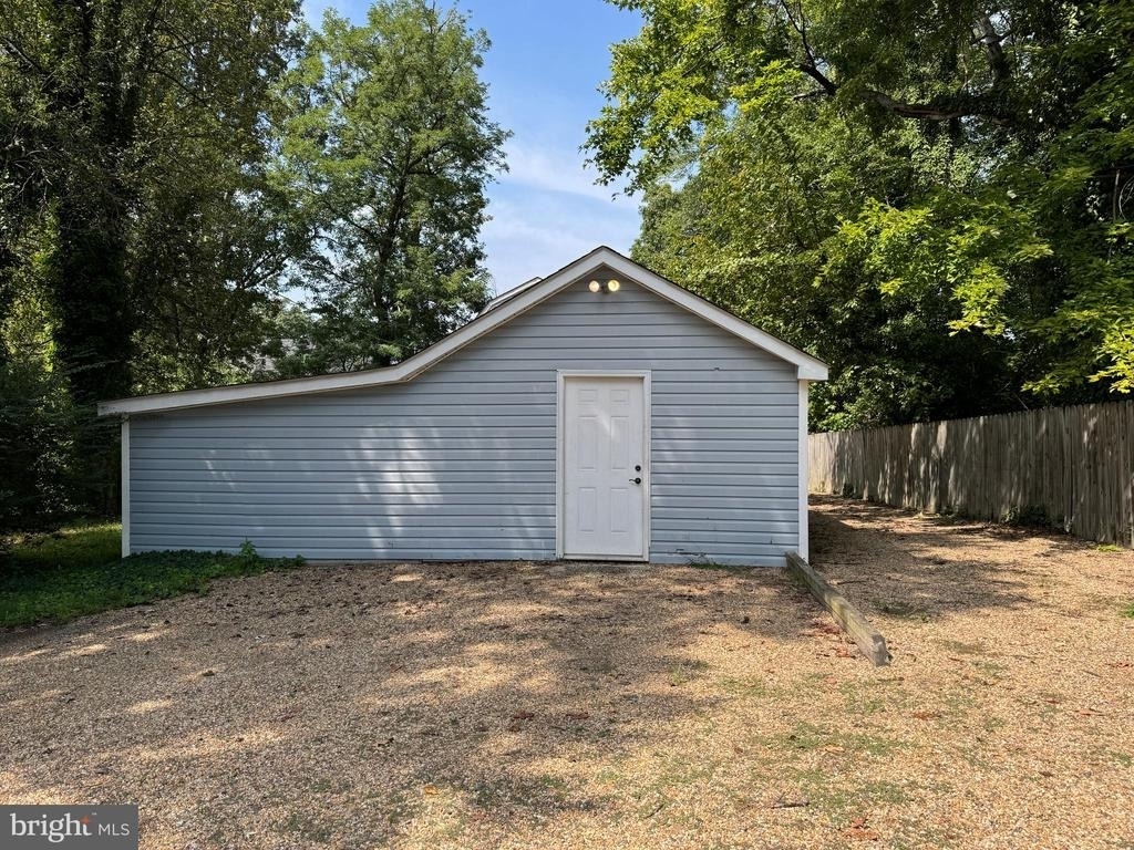 1005 Manning Drive - Photo 19