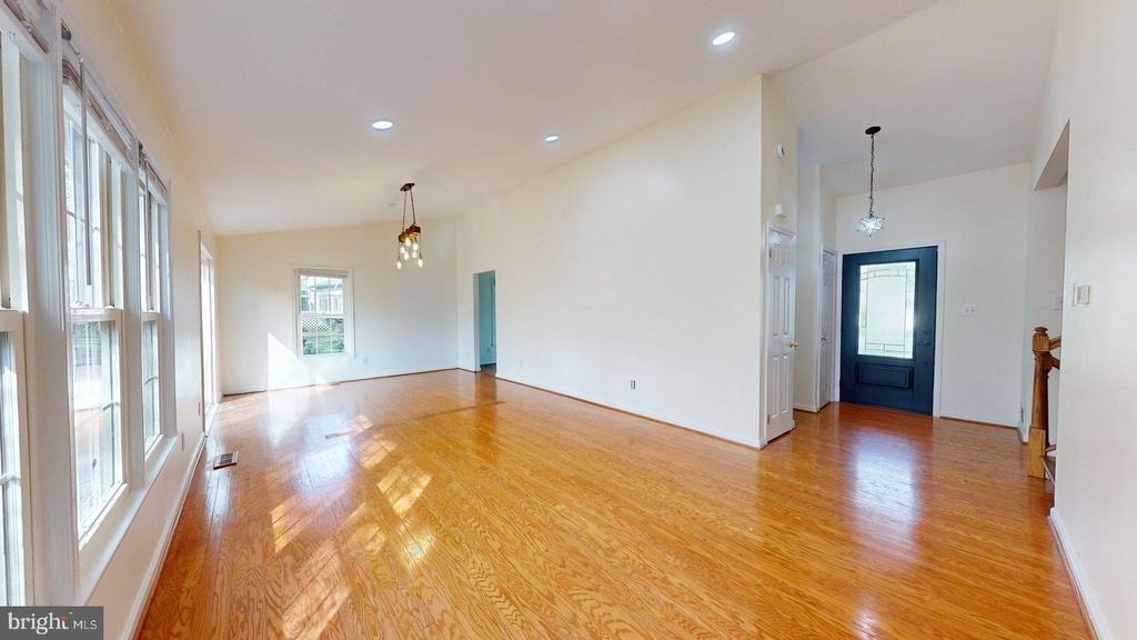 12043 Stoneford Drive - Photo 5