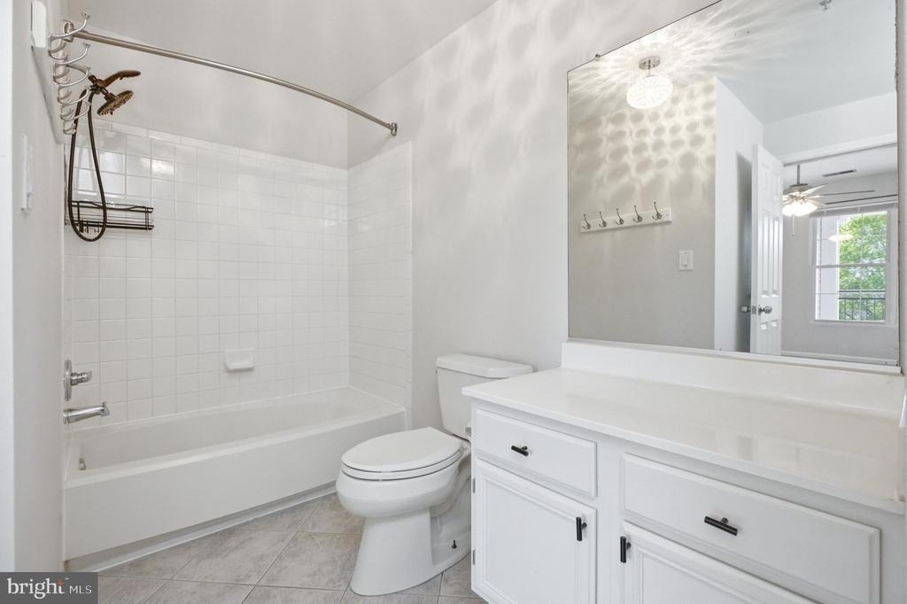 46630 Drysdale Terrace - Photo 18