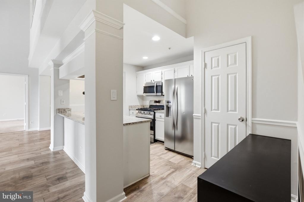46630 Drysdale Terrace - Photo 4