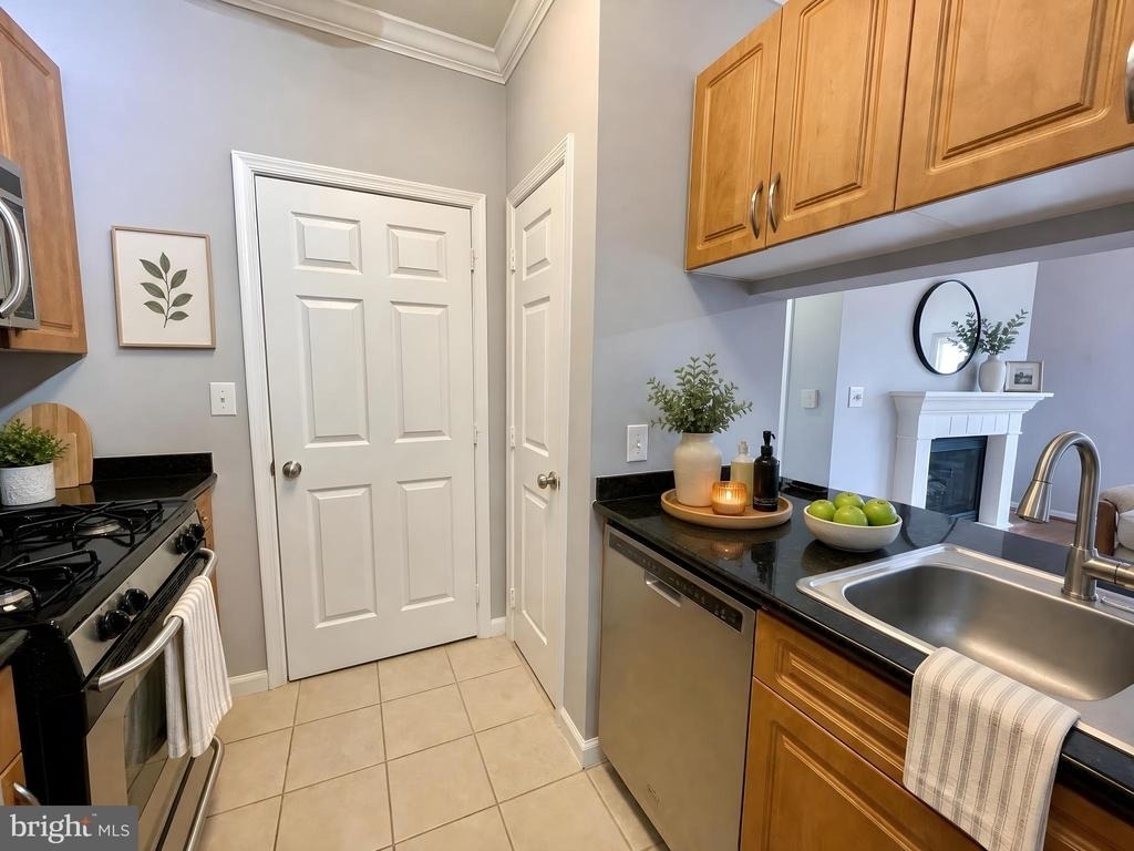 12124 Garden Ridge Lane - Photo 18