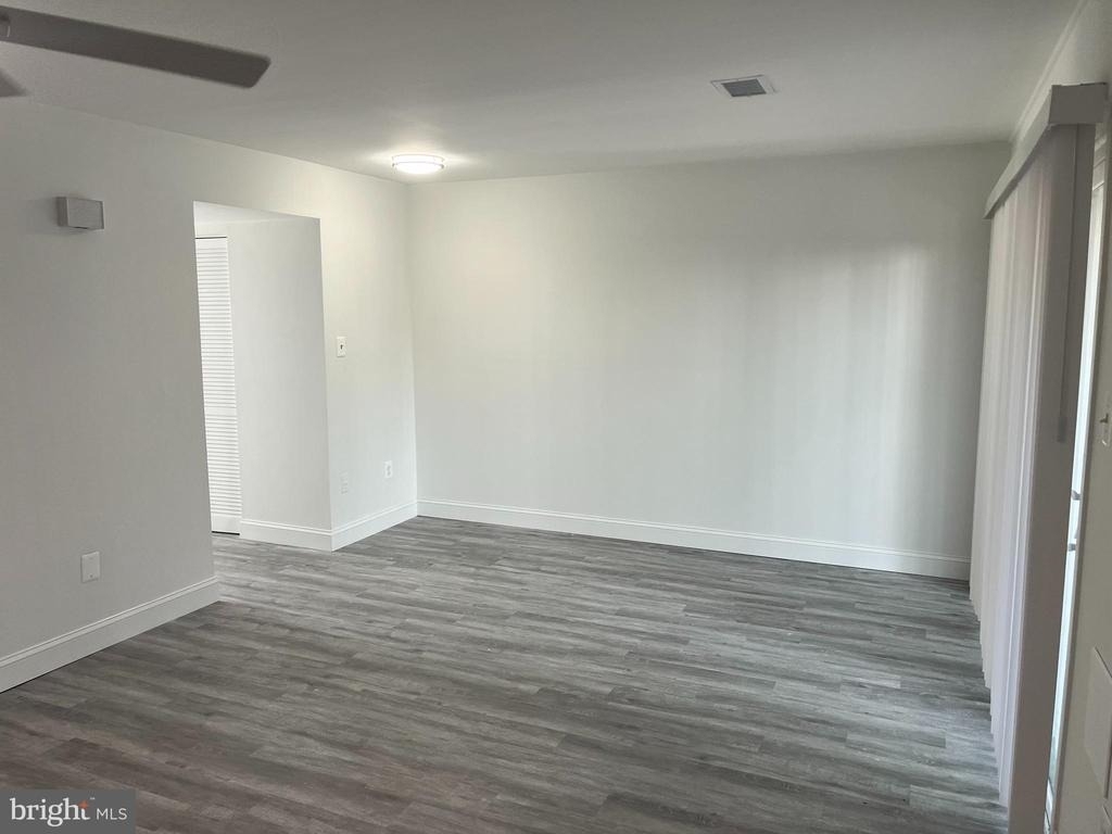1308 Wexford Court - Photo 4