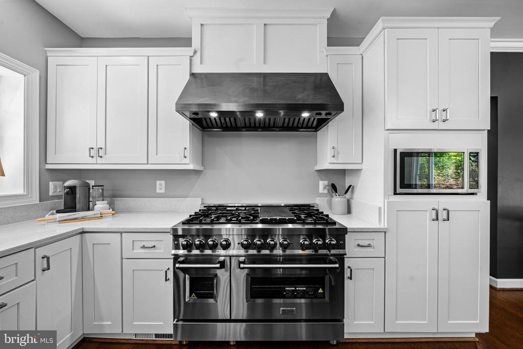 3803 Estel Road - Photo 9